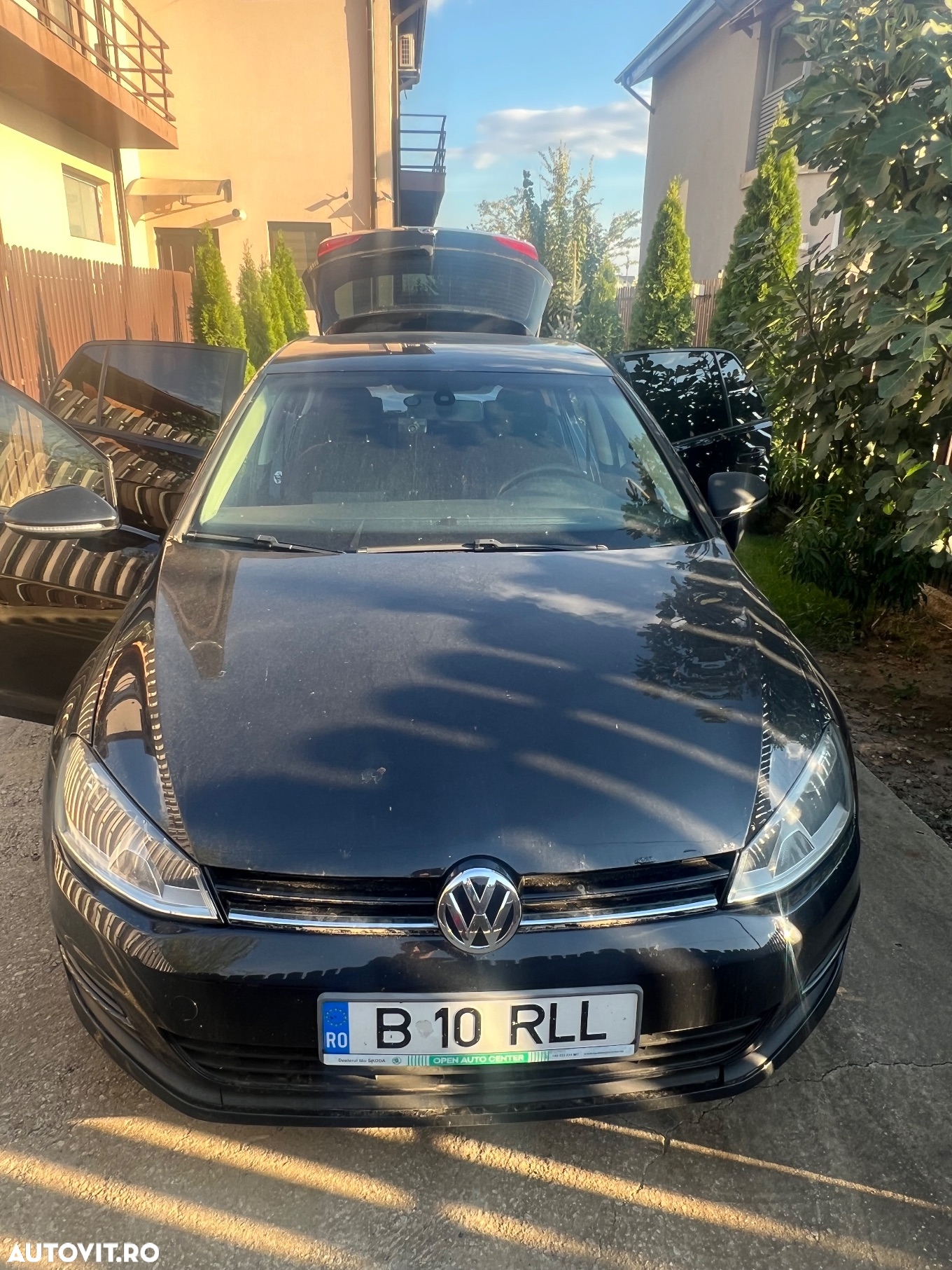 Volkswagen Golf - 14