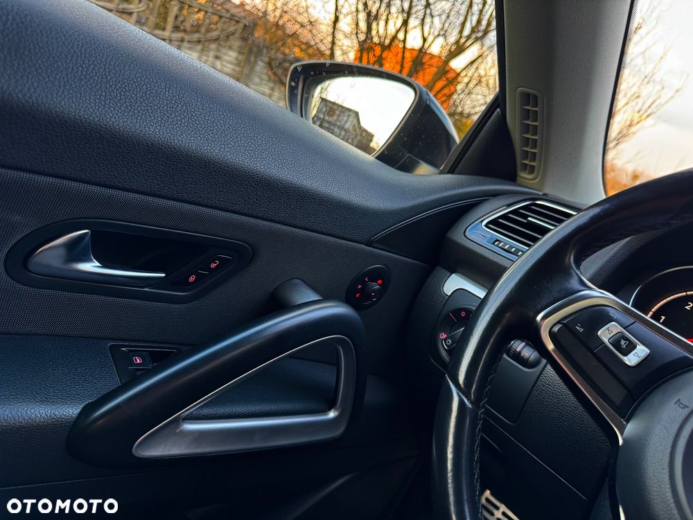 Volkswagen Scirocco - 14