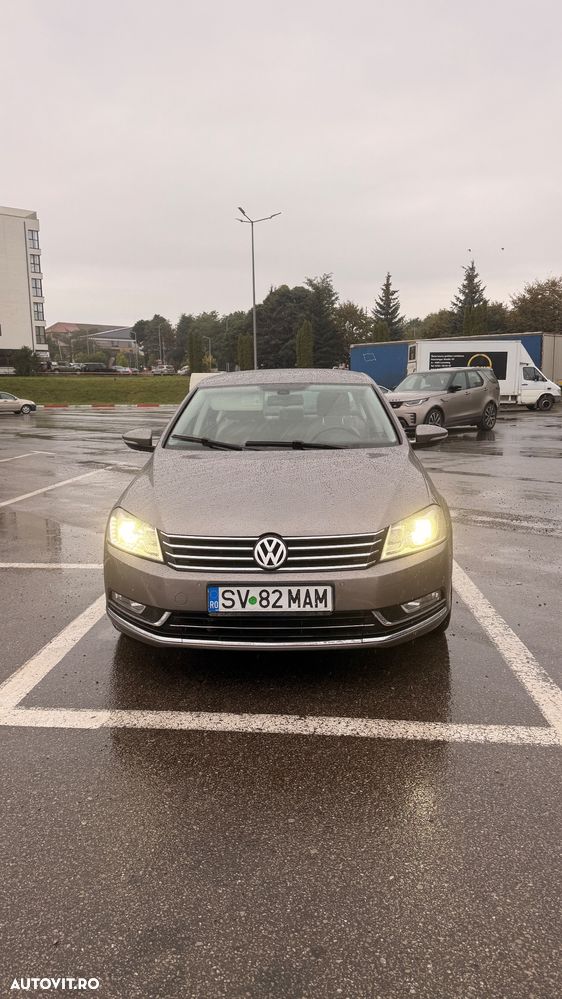 Volkswagen Passat - 2