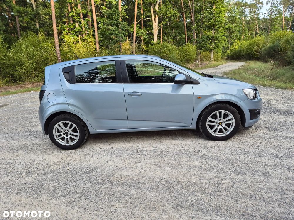 Chevrolet Aveo 1.6 LTZ - 8