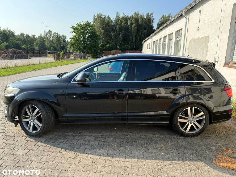 Audi Q7 - 1