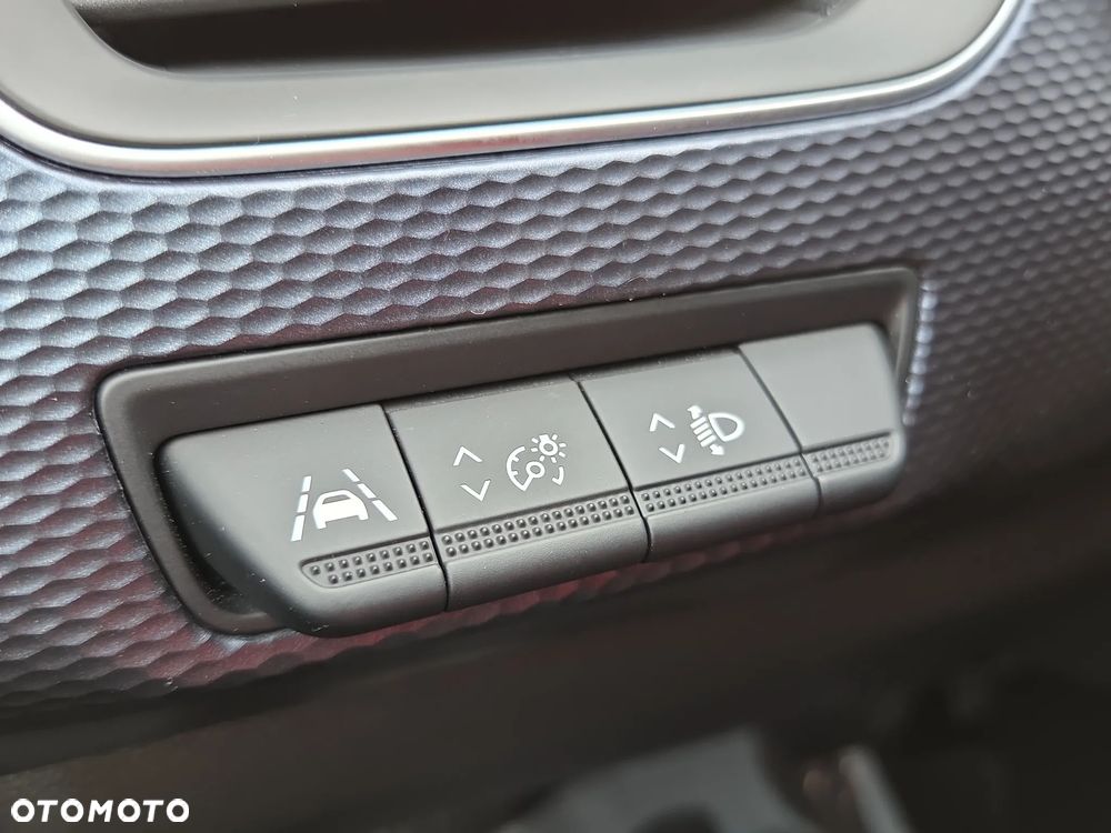 Renault Arkana 1.6 E-TECH Zen MMT - 37