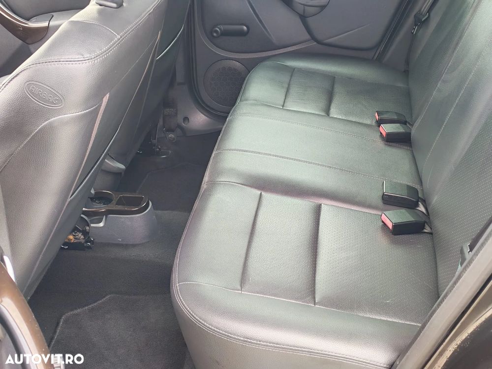 Dacia Duster 1.6 16V 105 4x2 Prestige - 15