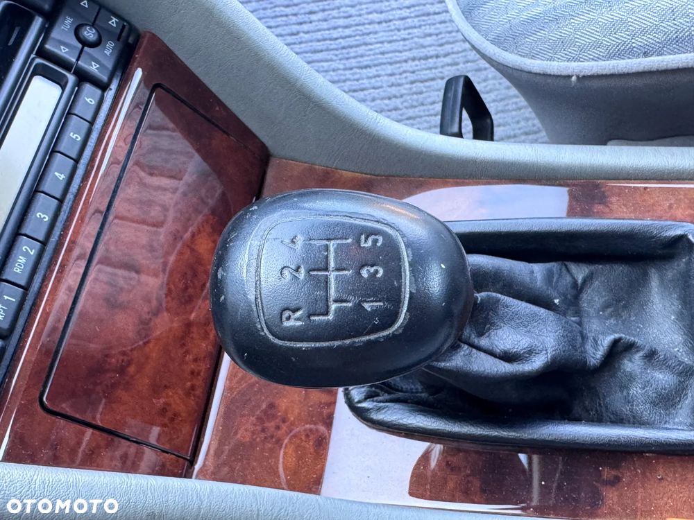 Mercedes-Benz W124 (1984-1993) - 7