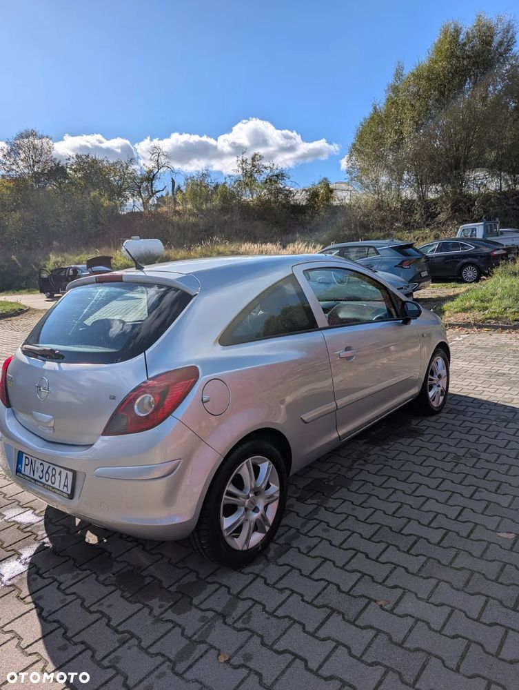 Opel Corsa - 4
