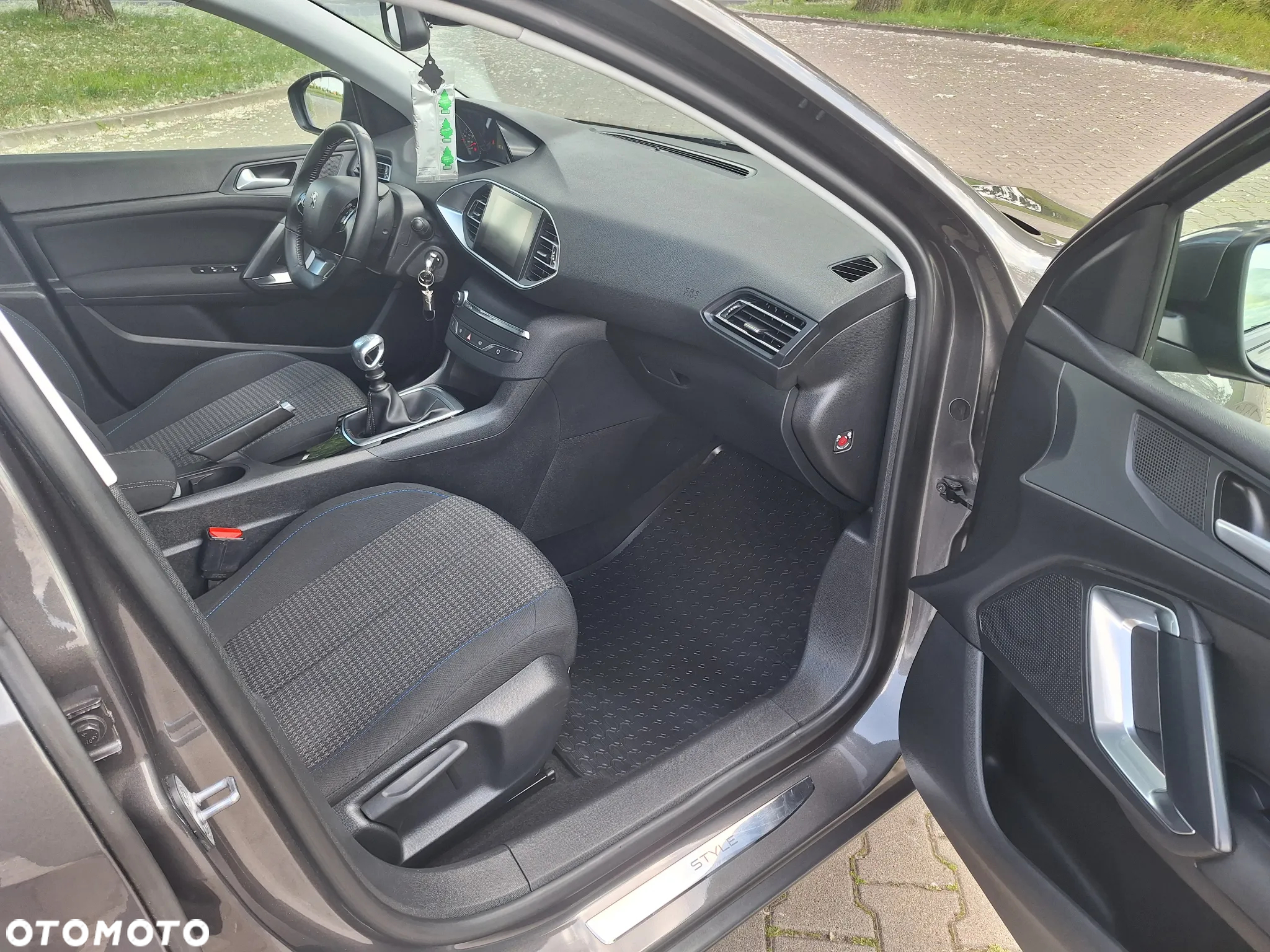 Peugeot 308 BlueHDi FAP 130 Stop & Start Style - 18