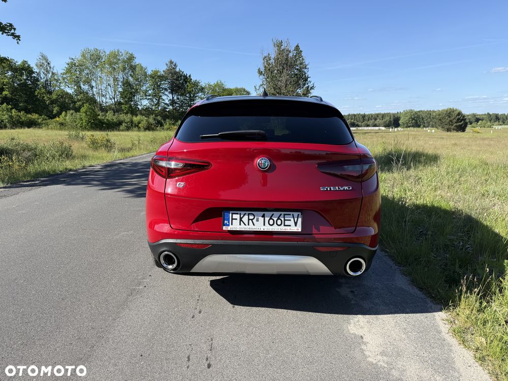 Alfa Romeo Stelvio 2.2 JTDM TI Q4 - 4