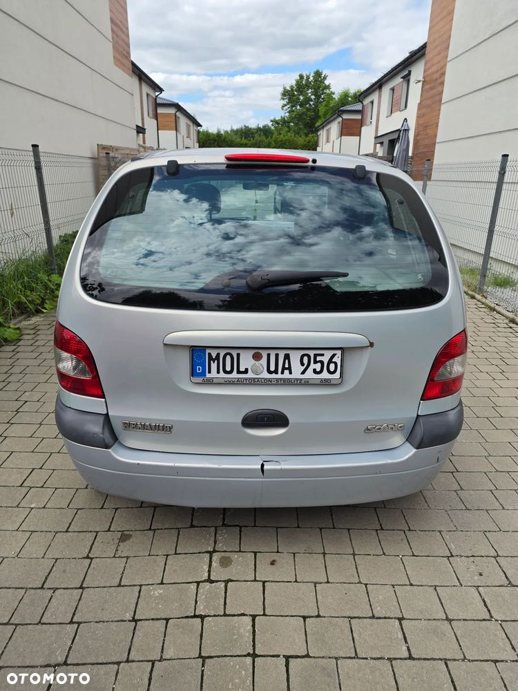 Renault Scenic - 2