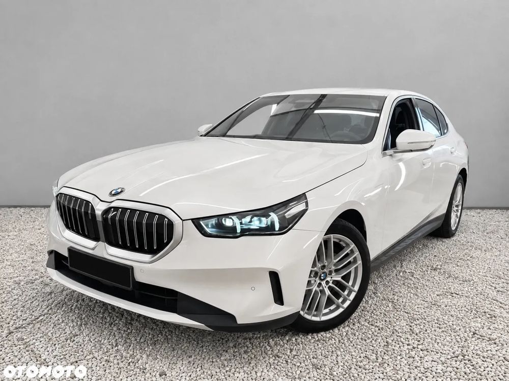 BMW Seria 5 2025 photo 3