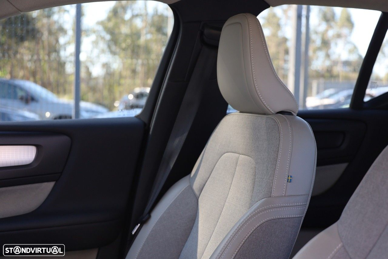 Volvo XC 40 2.0 D3 Momentum Plus Geartronic - 8