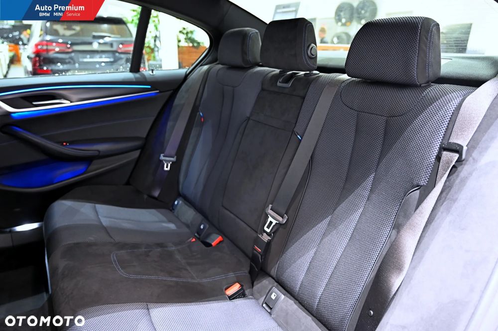 BMW Seria 5 520d xDrive M Sport sport - 18