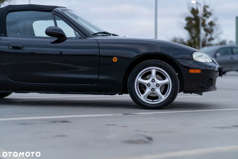 Mazda MX-5 1.6i 16V - 27