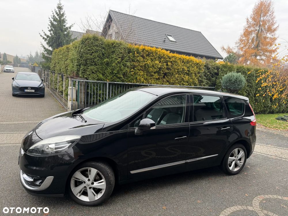 Renault Grand Scenic - 11