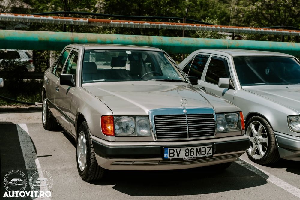 Mercedes-Benz W124 - 24