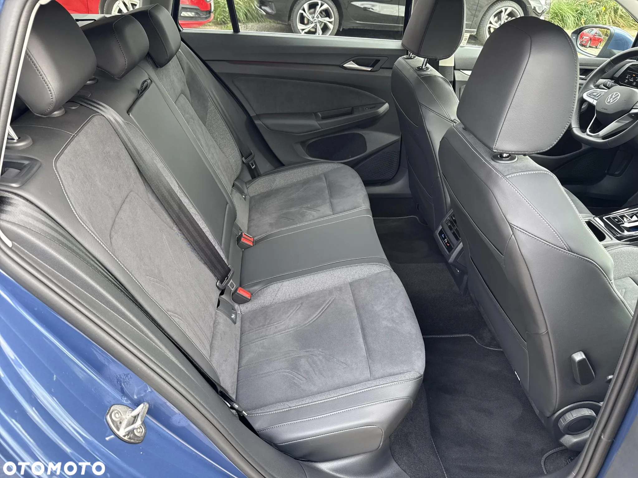 Volkswagen Golf - 23