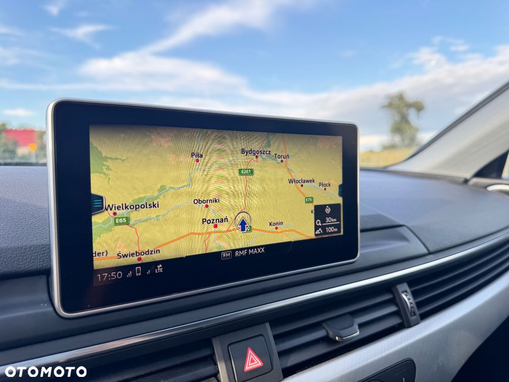 Audi A4 Avant 40 TDI S tronic - 32