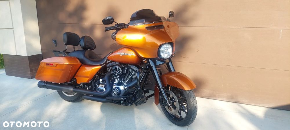 Harley-Davidson Touring Street Glide - 3