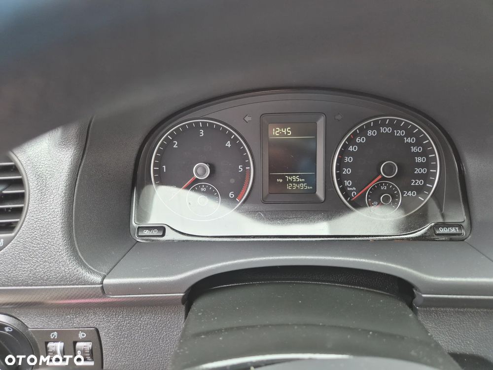 Volkswagen Caddy - 10