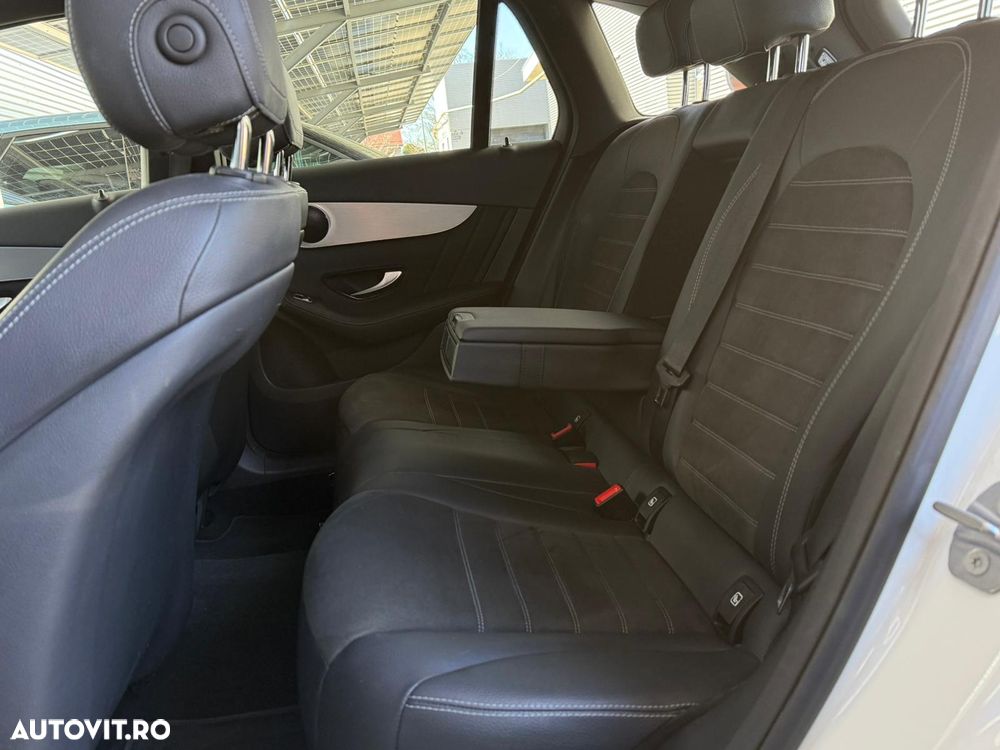 Mercedes-Benz GLC 220 d 4MATIC 9G-TRONIC AMG Line - 25