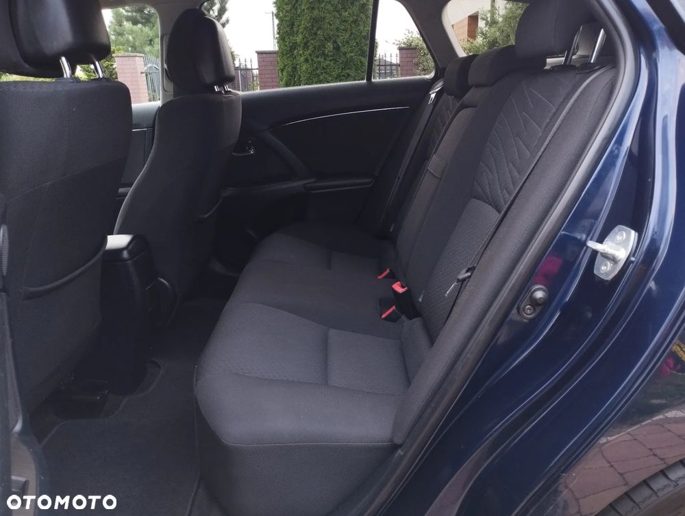 Toyota Avensis - 20