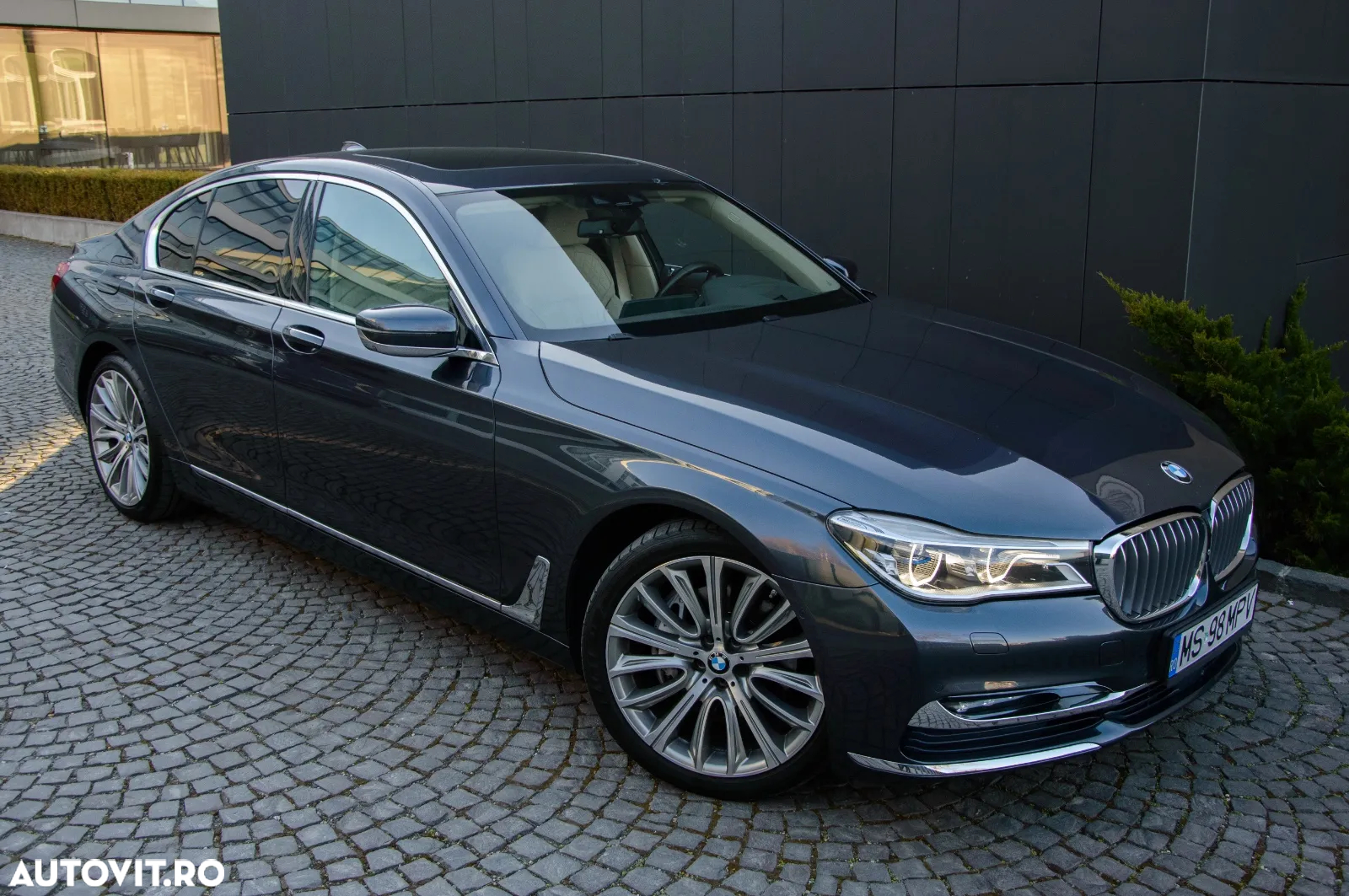 BMW Seria 7 740d xDrive - 10