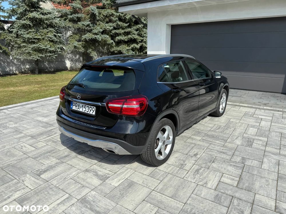 Mercedes-Benz GLA 180 (CDI) d 7G-DCT AMG Line - 10