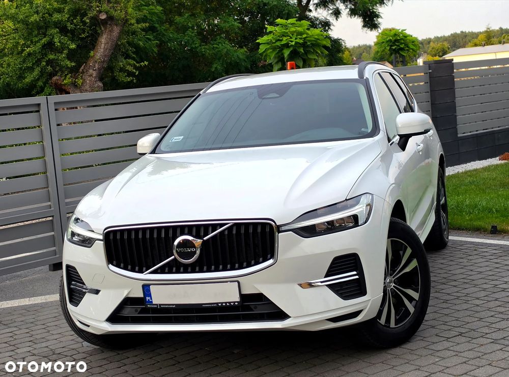Volvo XC 60 B4 B Momentum Pro - 4