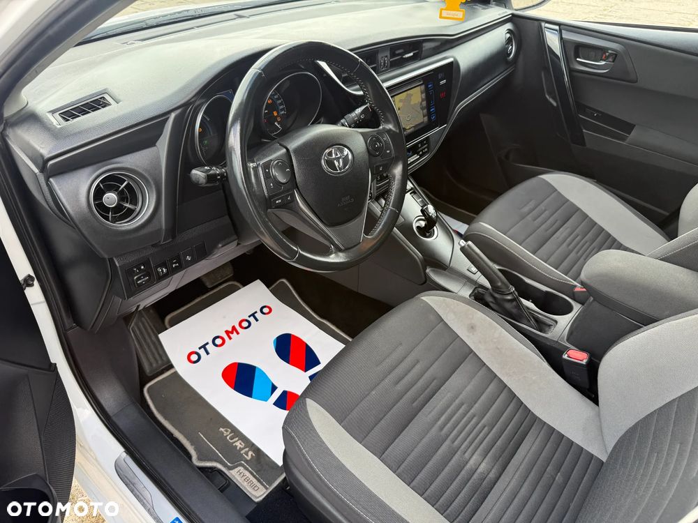 Toyota Auris 1.8 HSD Luna - 14