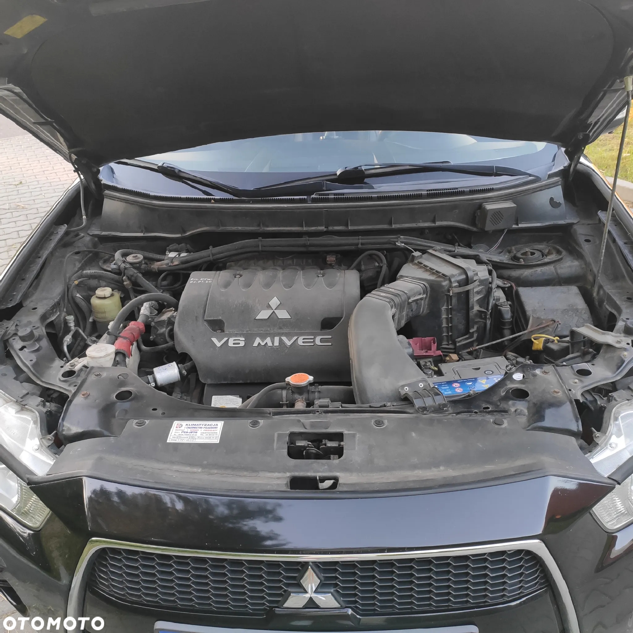 Mitsubishi Outlander 3.0 V6 XLS - 10