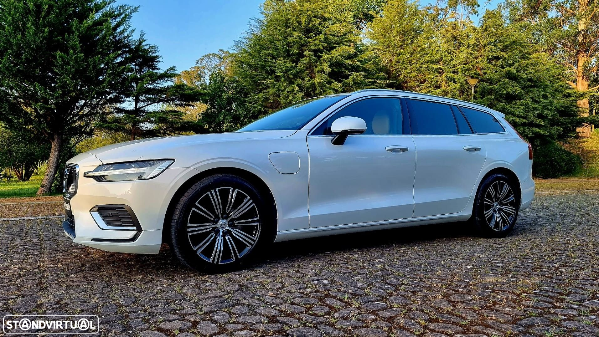 Volvo V60 2.0 T8 AWD TE Inscription - 3