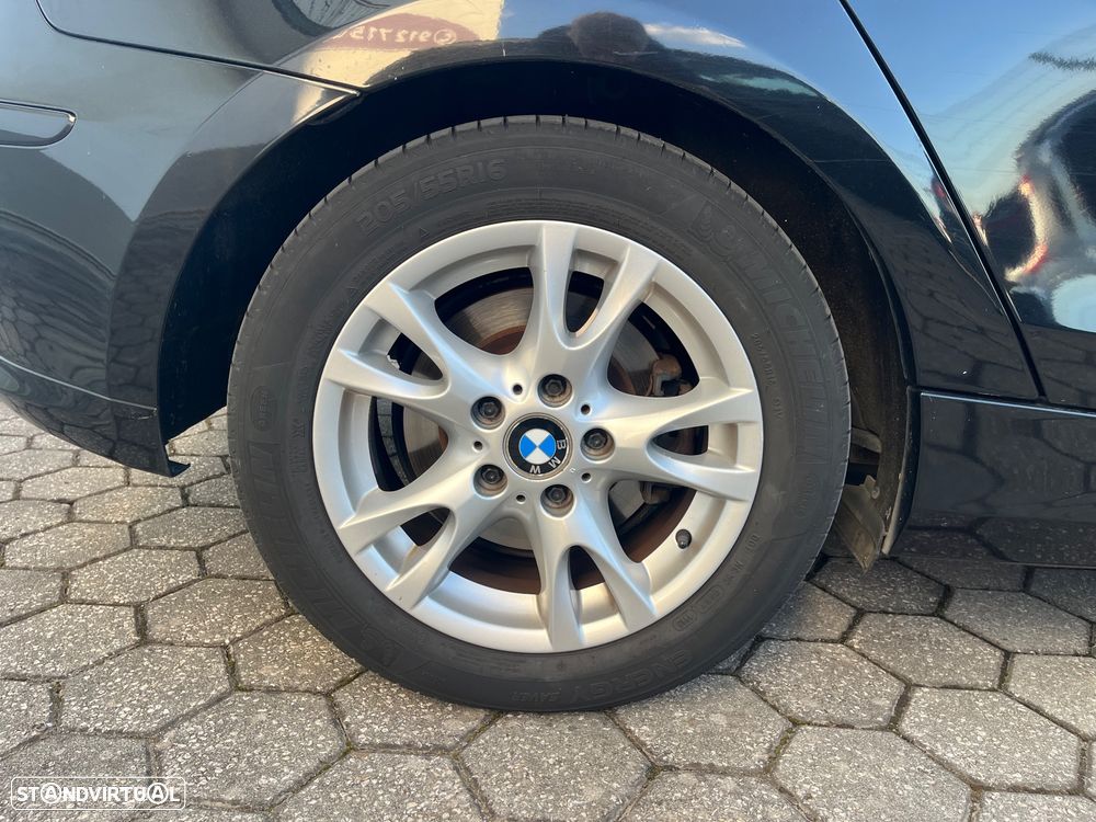 BMW 118 d Sport Line - 18