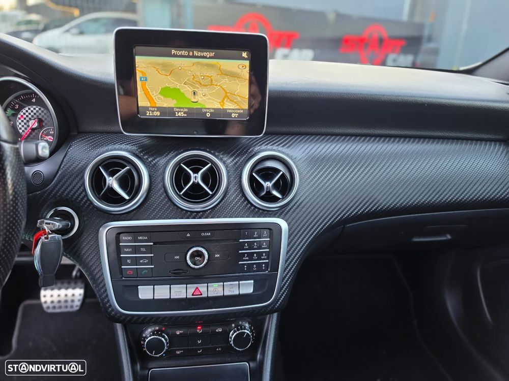Mercedes-Benz A 180 d 7G-DCT AMG Line - 21