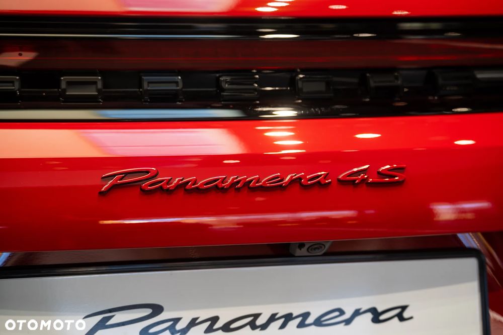 Porsche Panamera - 17