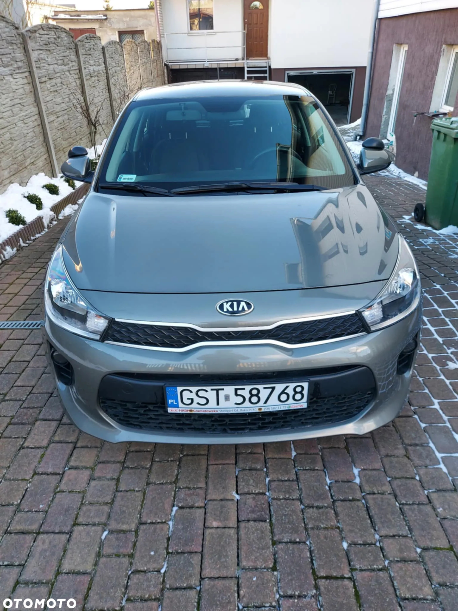 Kia Rio 1.2 L - 9