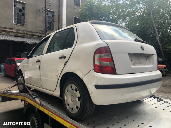 Bara spate Skoda Fabia I facelift alb 2006 hatchback
