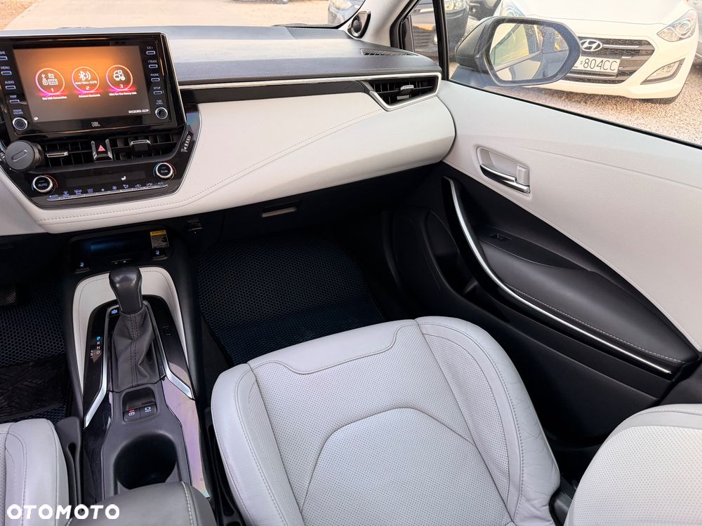 Toyota Corolla - 18