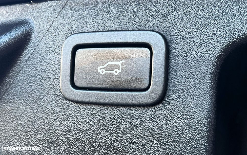 Land Rover Discovery Sport D150 HSE - 17