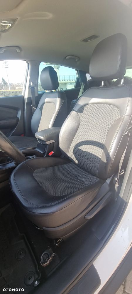 Hyundai ix35 2.0 CRDi Premium - 12
