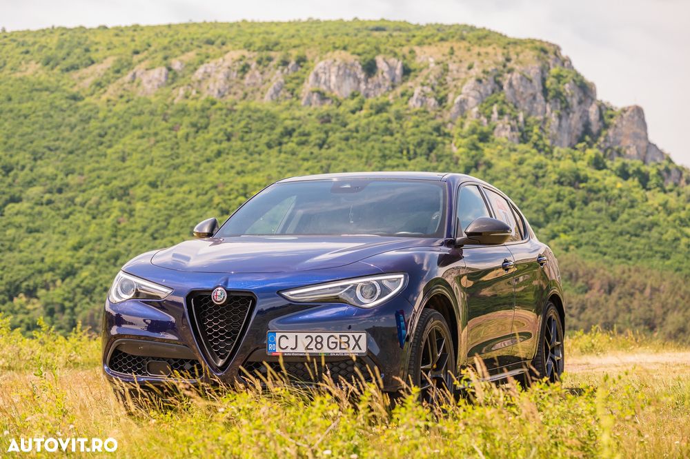 Alfa Romeo Stelvio 2.0 Turbo AWD AT8 Veloce - 1