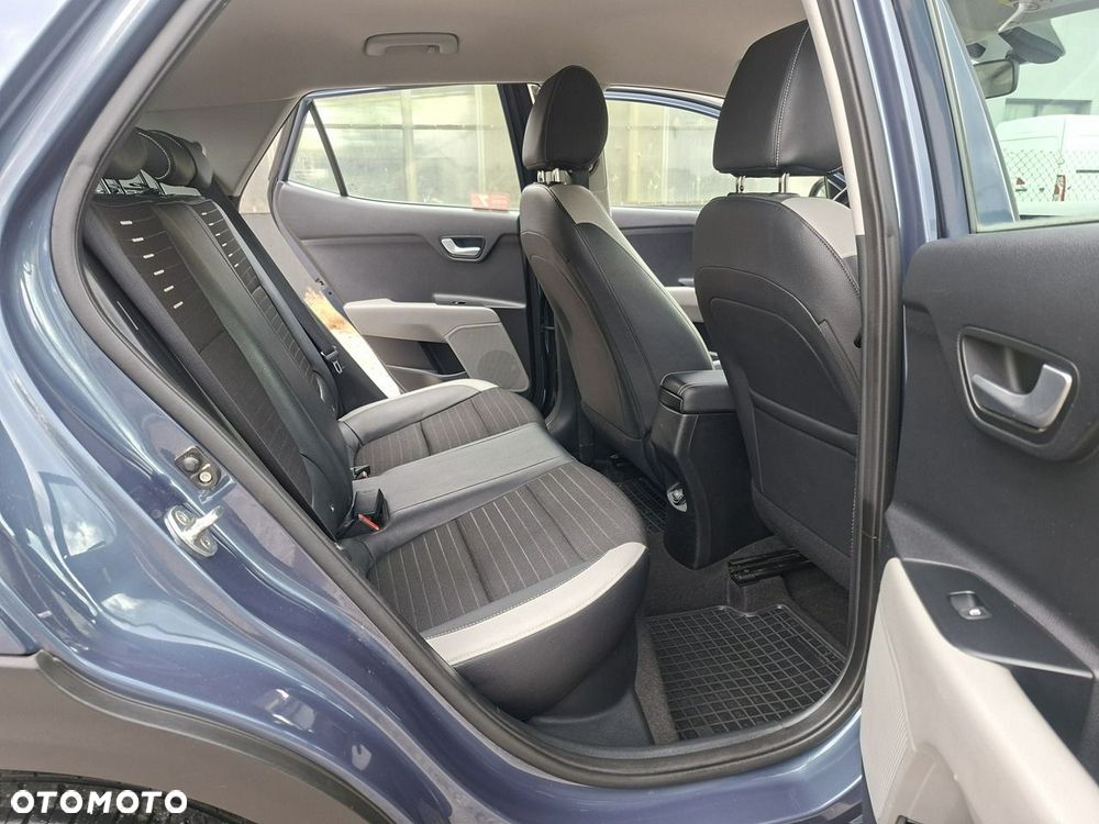 Kia Stonic 1.4 L - 16