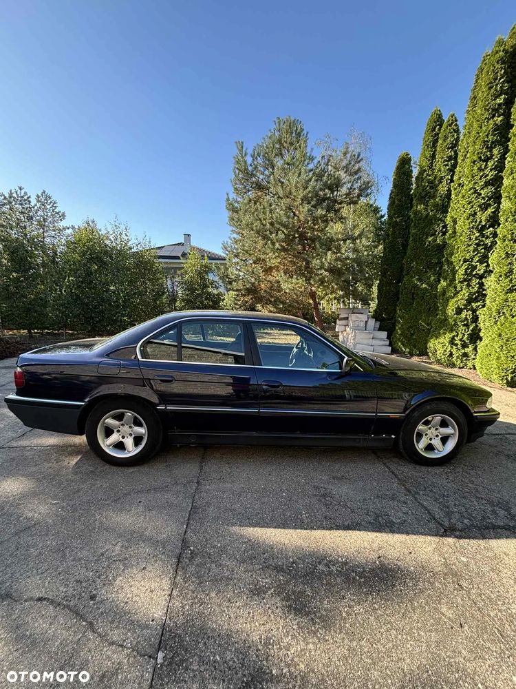 BMW Seria 7 - 5