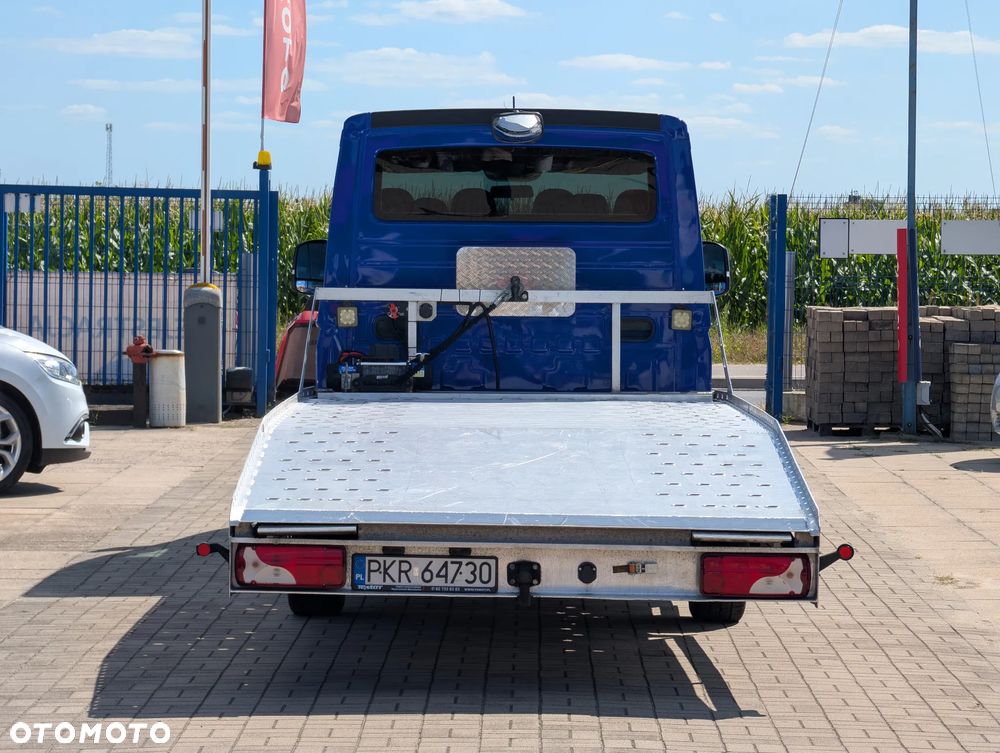MAN TGE 3.180 Volkswagen Crafter 7 osób Autolaweta Dubel kabina - 12