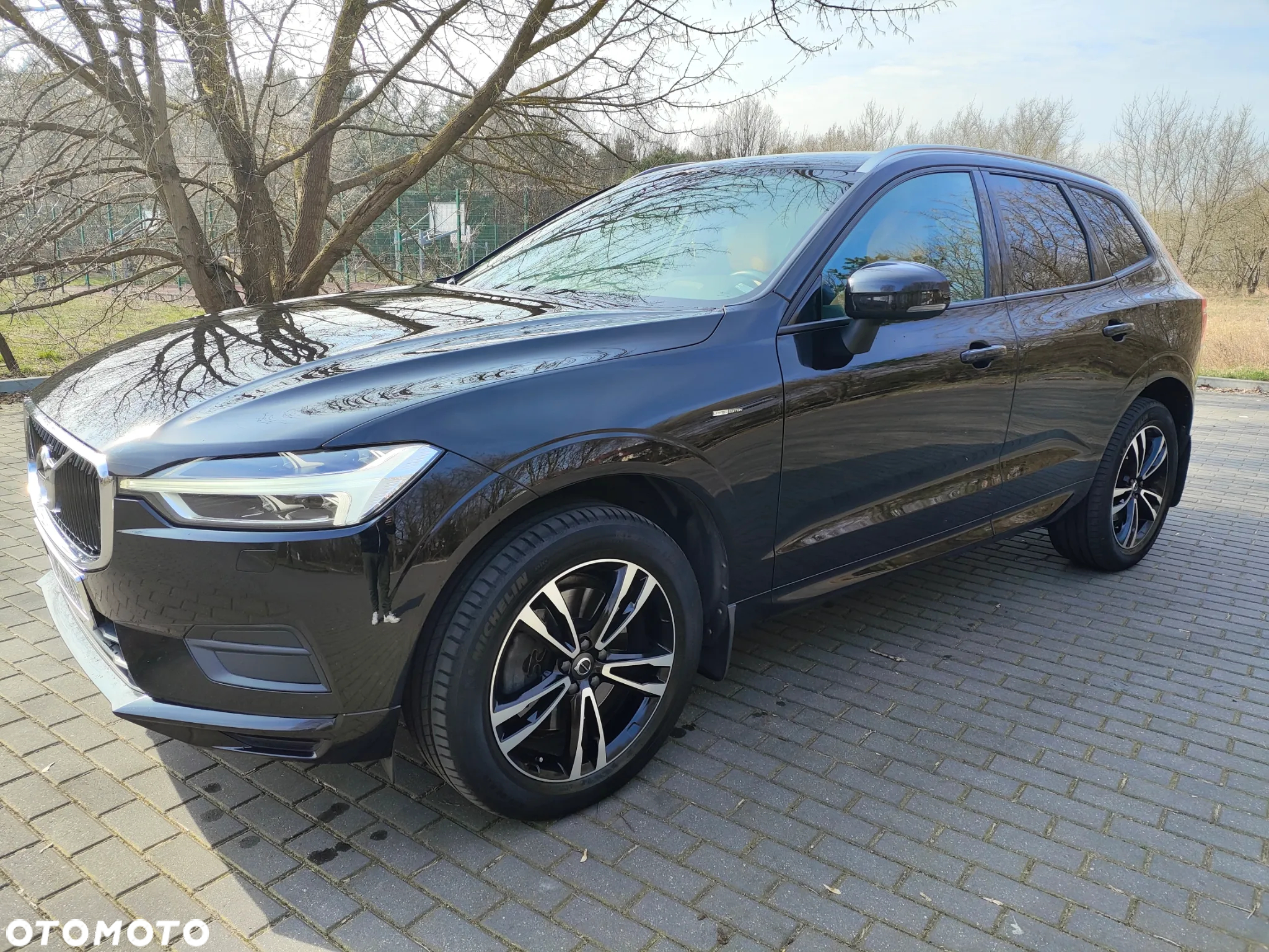 Volvo XC 60 D4 Momentum Pro - 3