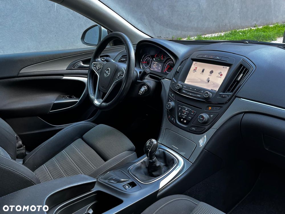 Opel Insignia - 11