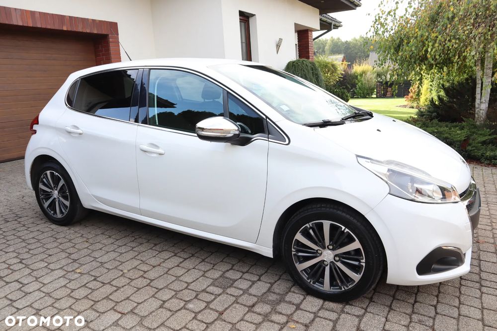 Peugeot 208 1.2 PureTech Allure S&S - 7