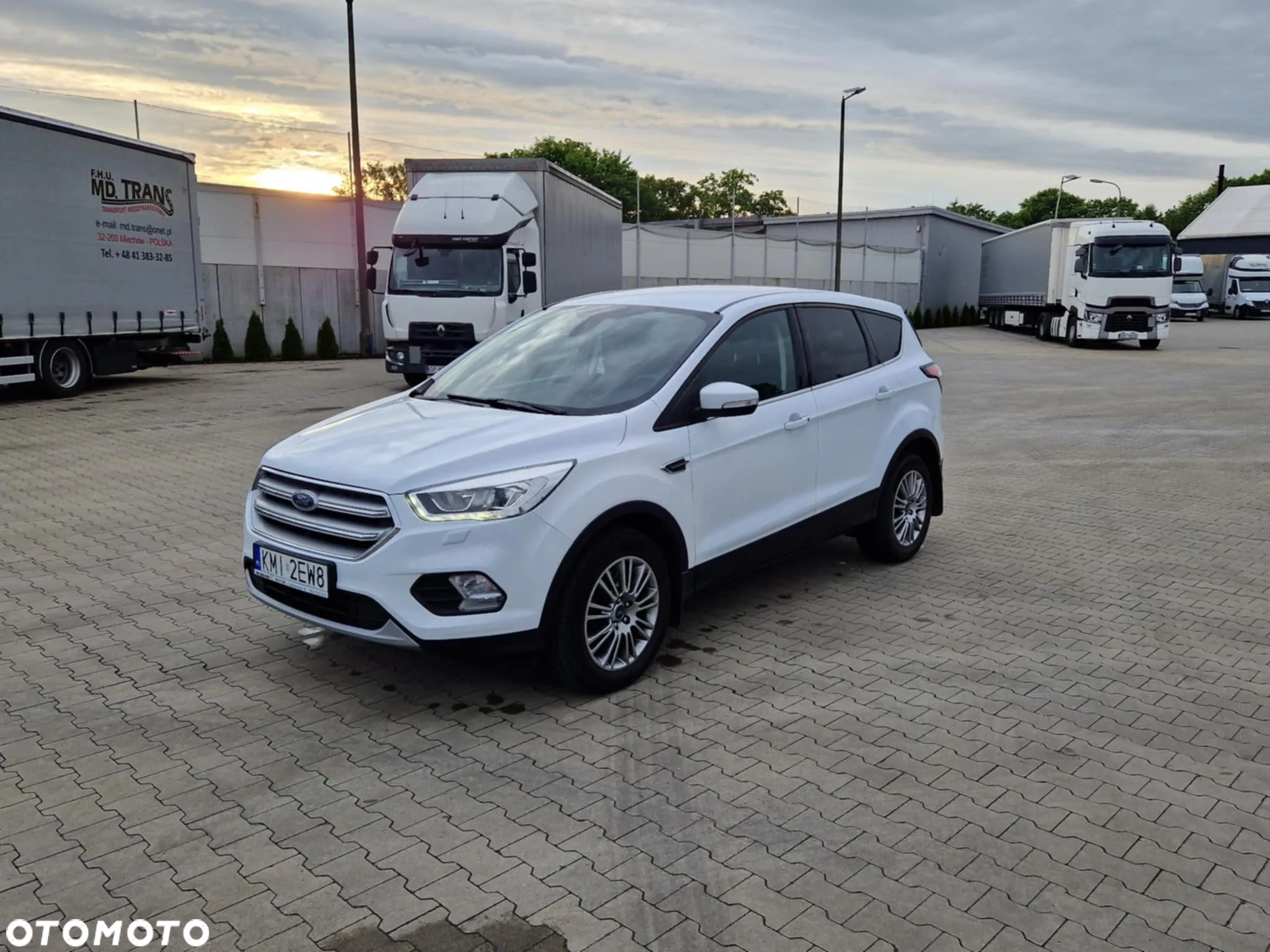 Ford Kuga 2.0 TDCi 2x4 Black & Silver - 6