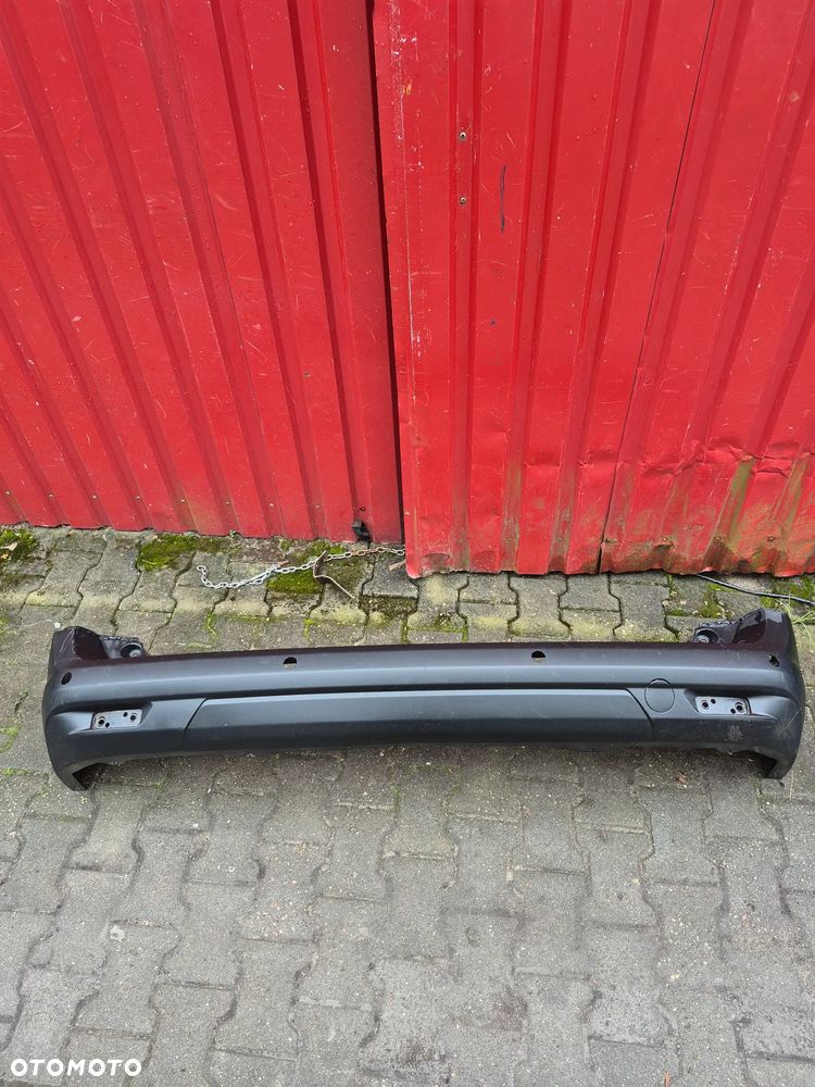 Ford Courier MK3 zderzak tylny R2X6-17E962-A1B