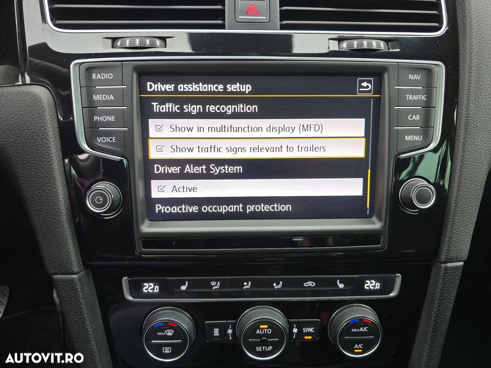 Volkswagen Golf 2.0 TDI (BlueMotion Technology) Highline - 19