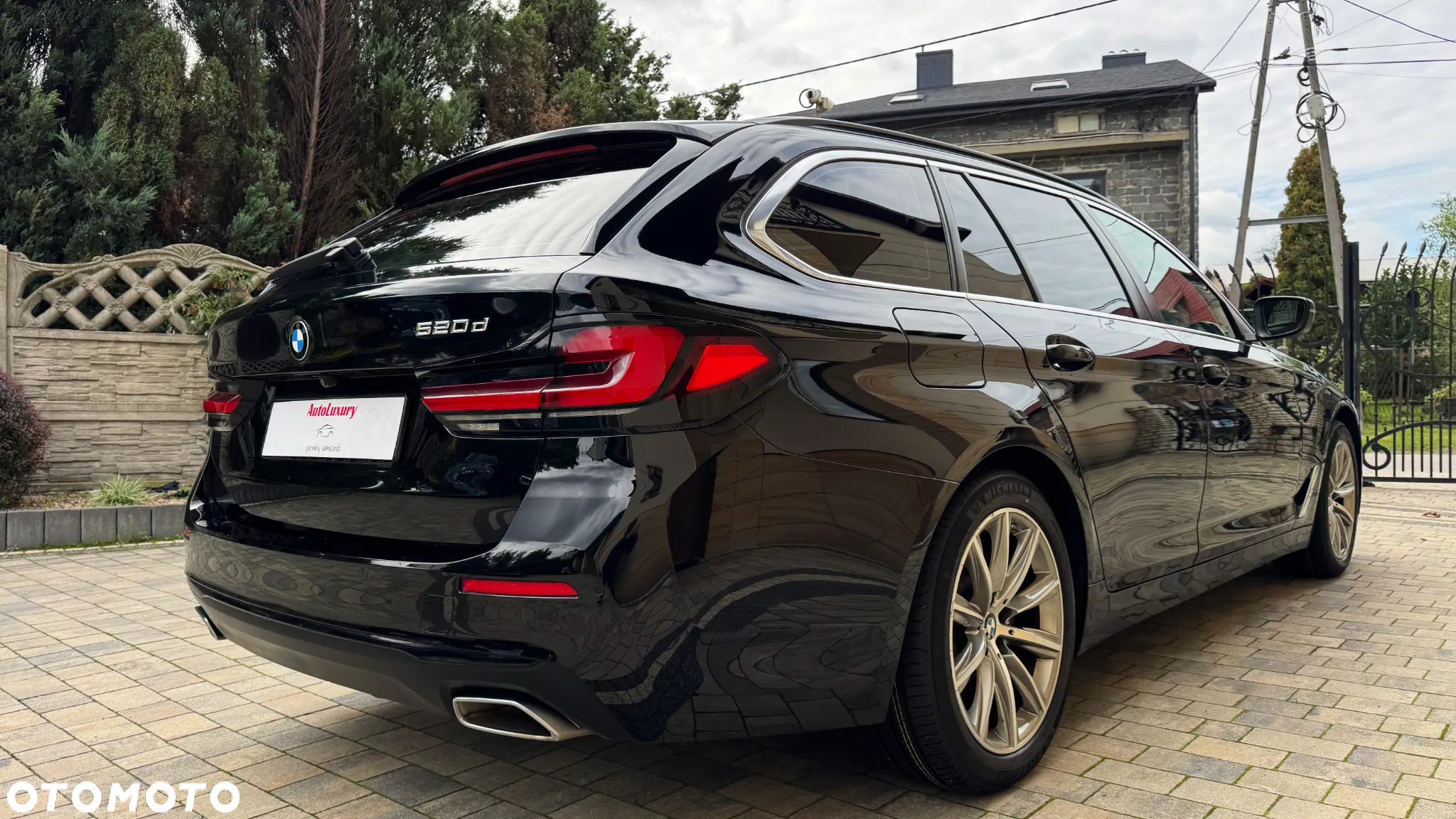 BMW Seria 5 520d Sport Line - 11