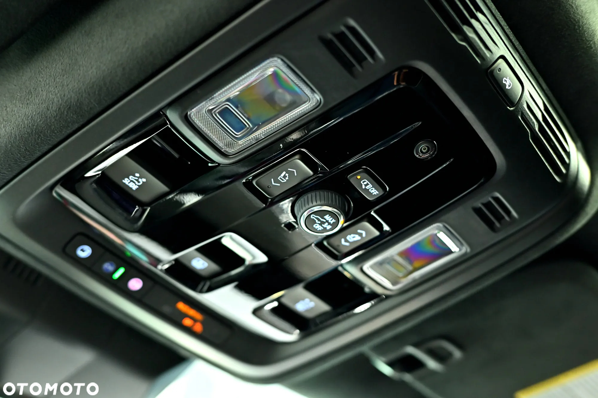 Cadillac Escalade - 30